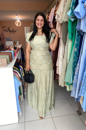VESTIDO LONGO EM CAMBRAIA