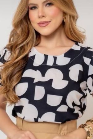 Blusa com Estampas – Tecido Dunna
